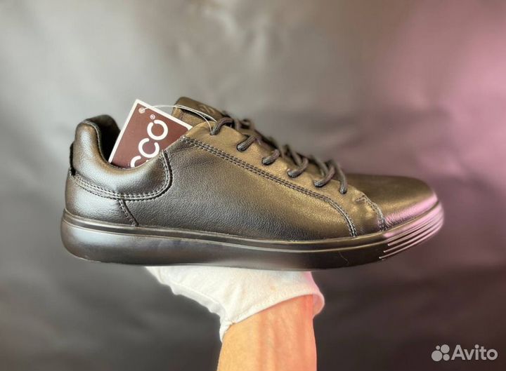 Кроссовки Ecco надежные