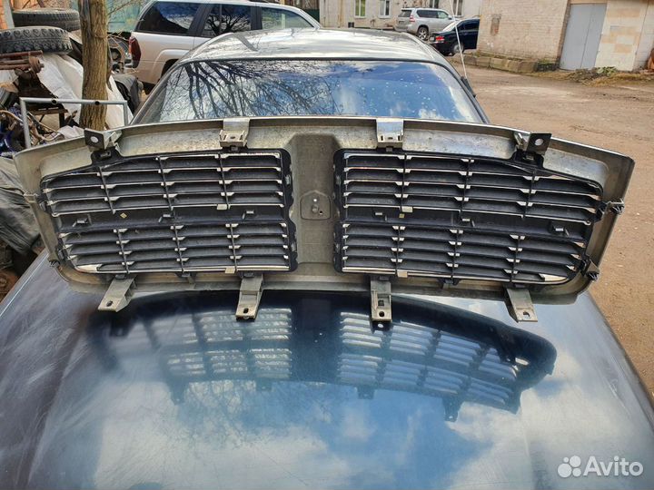 Решетка радиатора Додж