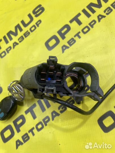 Замок зажигания Volkswagen Polo 3