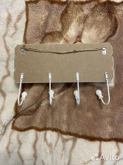 Вешалка для мелочей, ключница