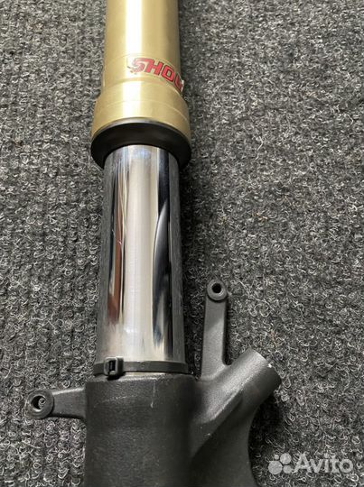 Honda cbr1000rr запчасти Вилка перо левое