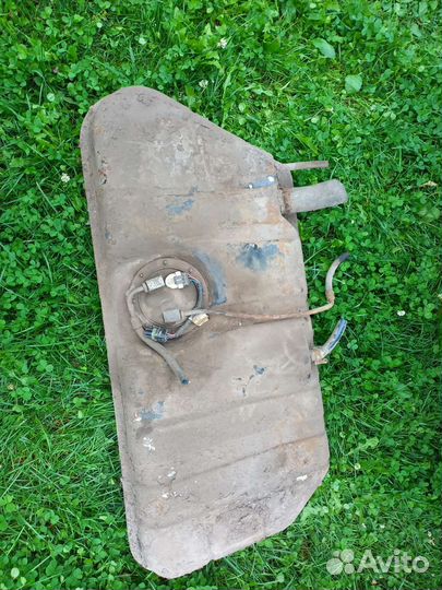 Топливный бак ваз 2110