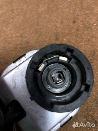 Блок ксенона Mazda Mazda5