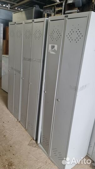 Шкафы железные для одежды раздевалки Практик