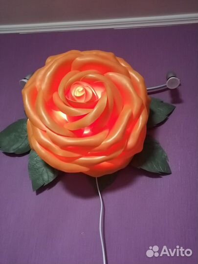 Люстры, бра, торшеры