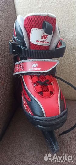 Коньки хоккейные детские