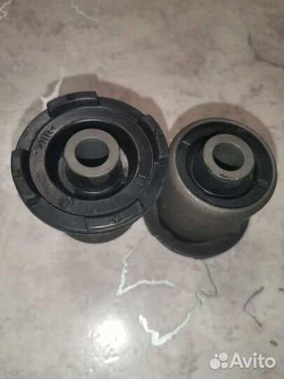 Саленблок рычага переднего задний Opel Zafira B