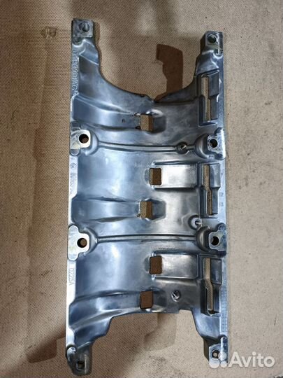 Маслоотражатель Jeep Grand Cherokee WK2