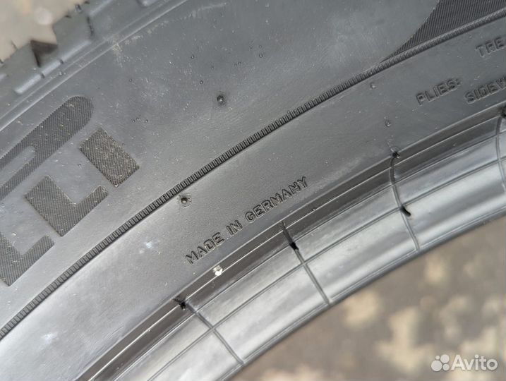 Pirelli Scorpion Winter 275/40 R22 и 315/35 R22 111V