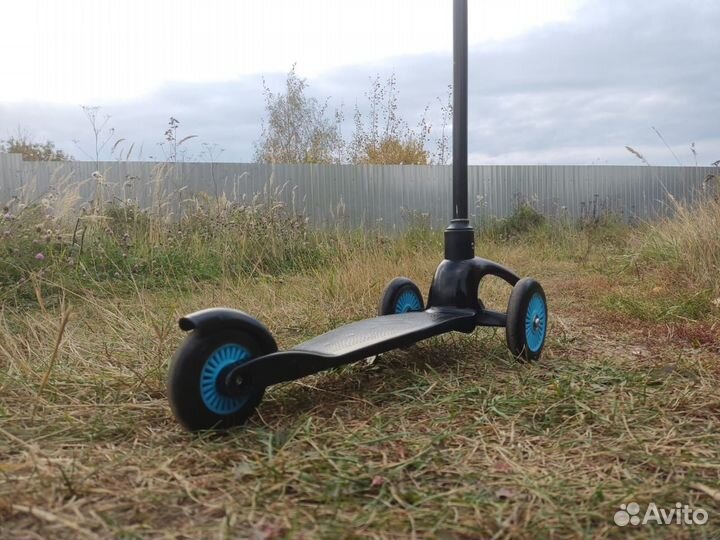 Самокат детский трехколесный