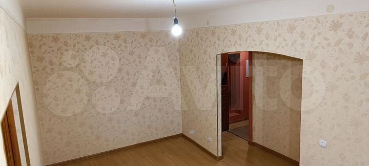 2-к. квартира, 42 м², 1/5 эт.