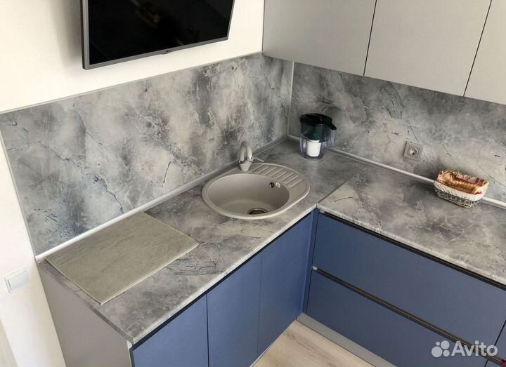 Кухни в минимализме на заказ в Симферополе