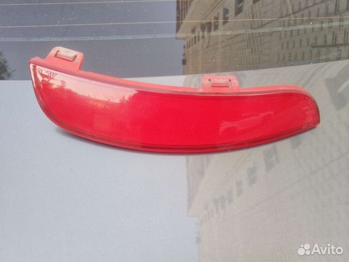 Катафот заднего бампера на volvo S40