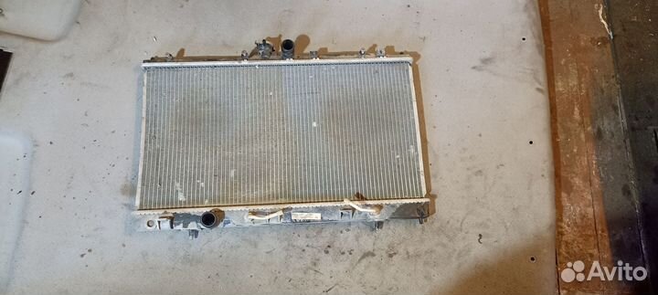 Радиатор основной Митсубиси Лансер 9