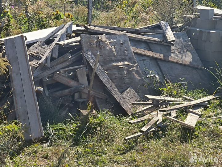 Обрезки досок на дрова бу бесплатно