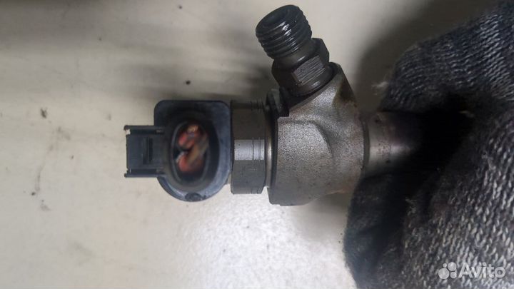 Форсунка топливная Skoda Yeti, 2013