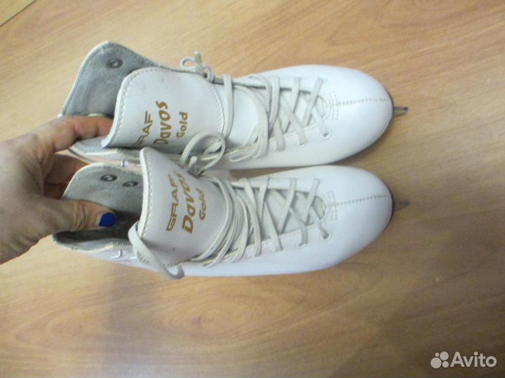 Коньки фигурные 34 и 36 р-р