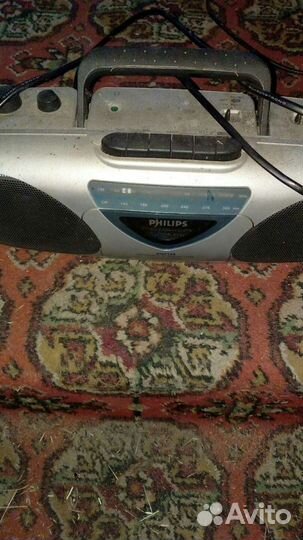 Кассетный магнитофон