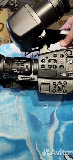 Видеокамера Panasonic AG-HMC84ER 3-MOS