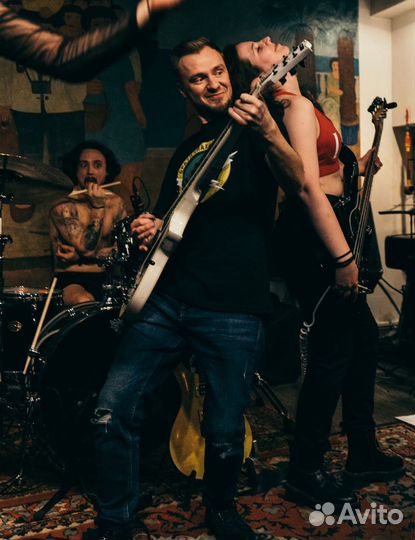 Уроки гитары. Нам доверяют даже звезды