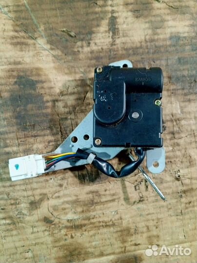 Моторчик привода заслонок Hyundai Santa Fe