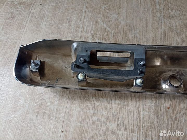 Накладка крышки багажника рено дастер