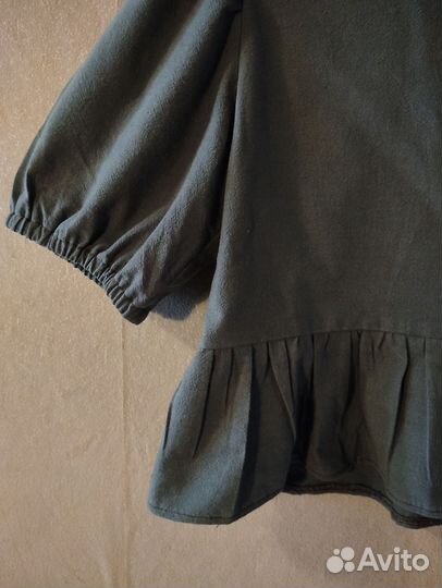 Блузка на пуговицах с баской