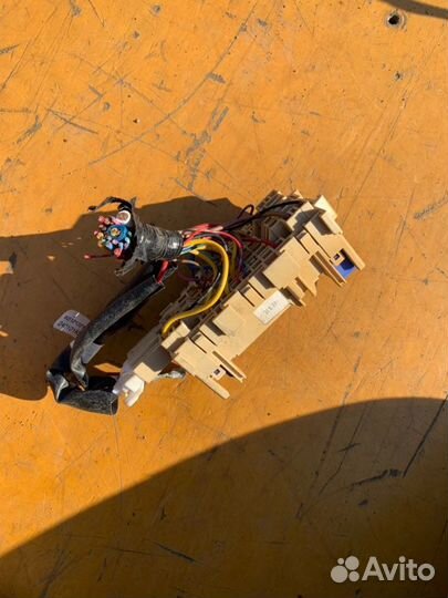 Блок предохранителей Nissan Juke 1.6