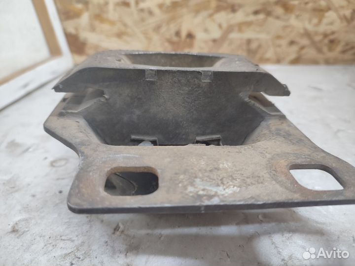 Опора кпп Ford Focus 1