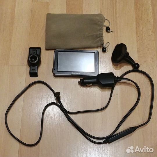 Автомобильный навигатор Garmin Nuvi 2350