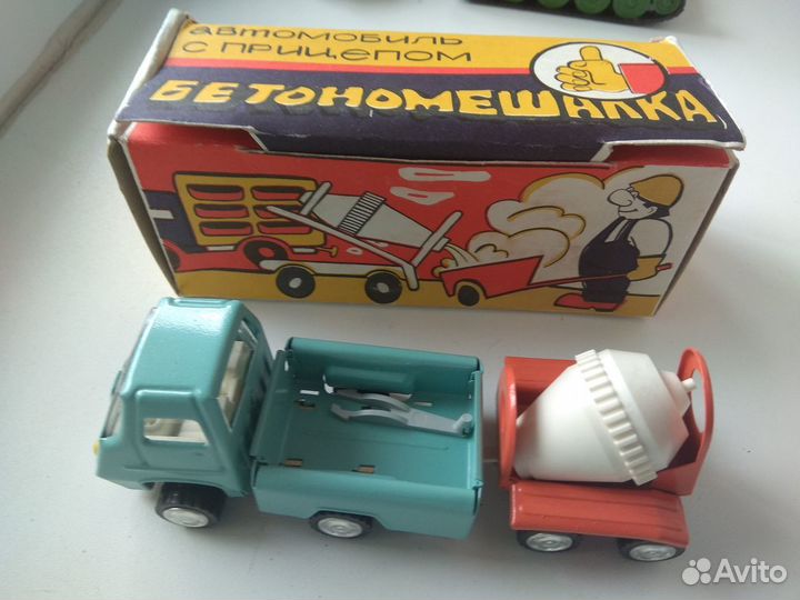 Машинки, вертолёт, бетономешалка, самолёт