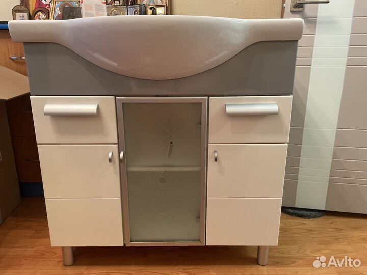 Тумбочка для ванной бу