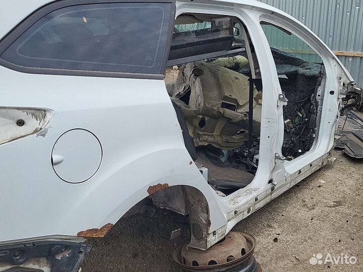 Ford focus 3- боковины кузова