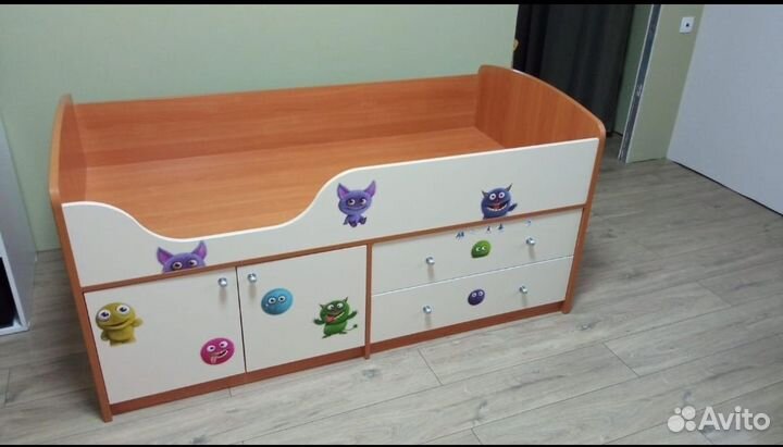 Детская кровать от 3 лет с ящиками и матрасом