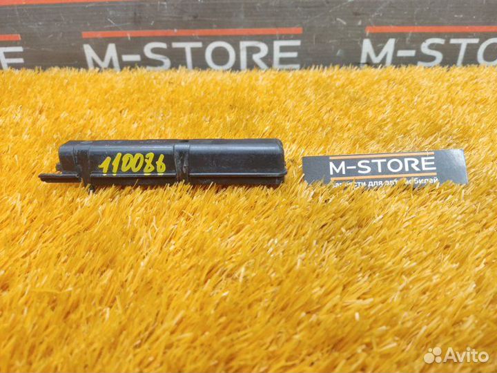 Пластик Subaru Impreza GC1-003306 EJ15EDA1FD 1992