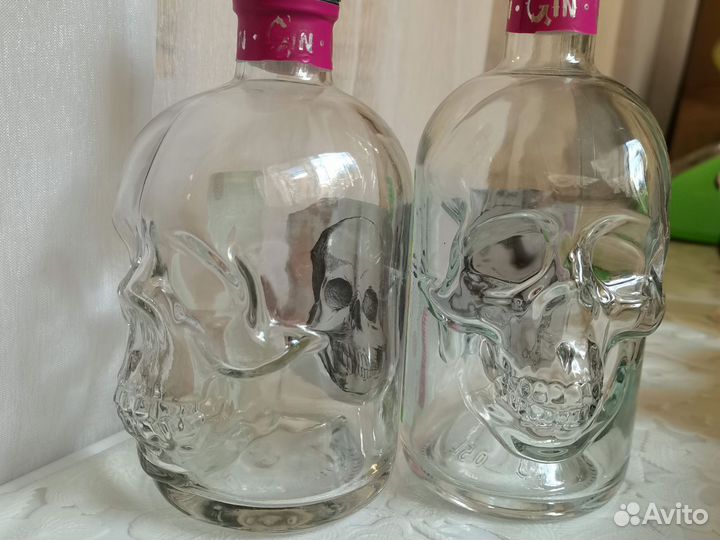 Бутылка череп стеклянная пустая хеллоуин