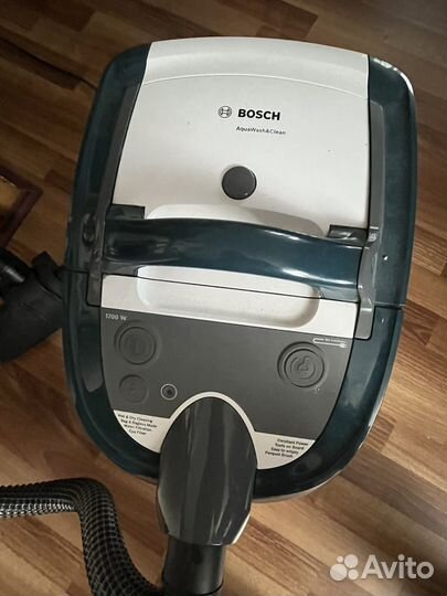 Bosch BWD41720 пылесос моющий