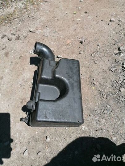 Резонатор воздушного фильтра меган 2 1.6 бензин