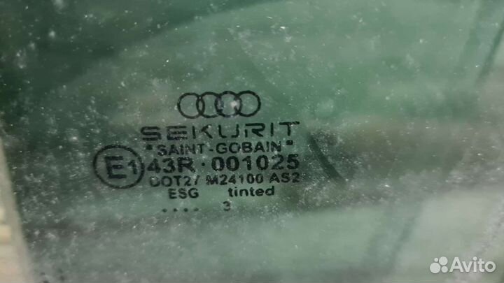 Стекло передней левой двери Ауди А4 В6