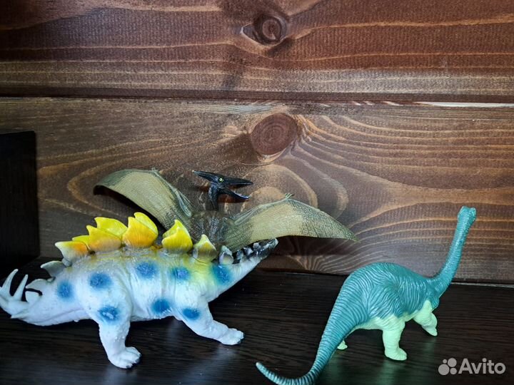 Динозавры игрушки