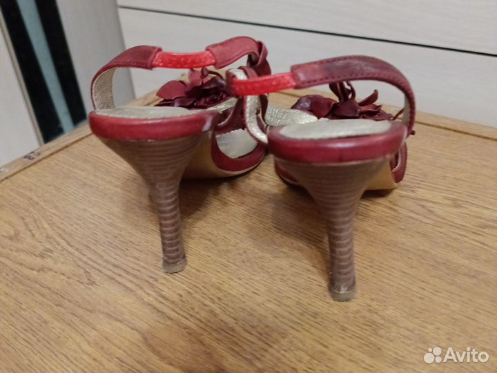 Босоножки женские 37 размер