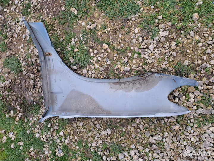 Крыло правое на BMW E53