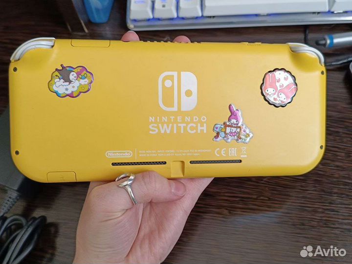 Nintendo switch lite с играми