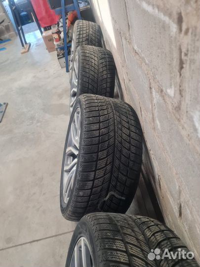 Hemisphere Arctic 275/40 R20 и 315/40 R20 106T