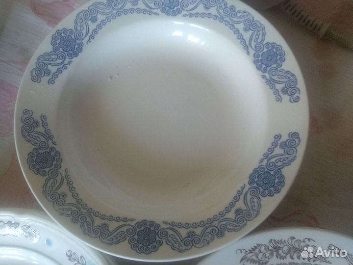 Глубокие суповые тарелки