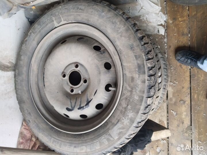 Michelin X-Ice North 3 195/65 R15