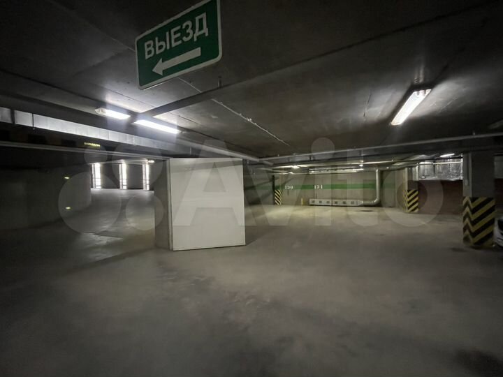 Машиноместо, 16 м²