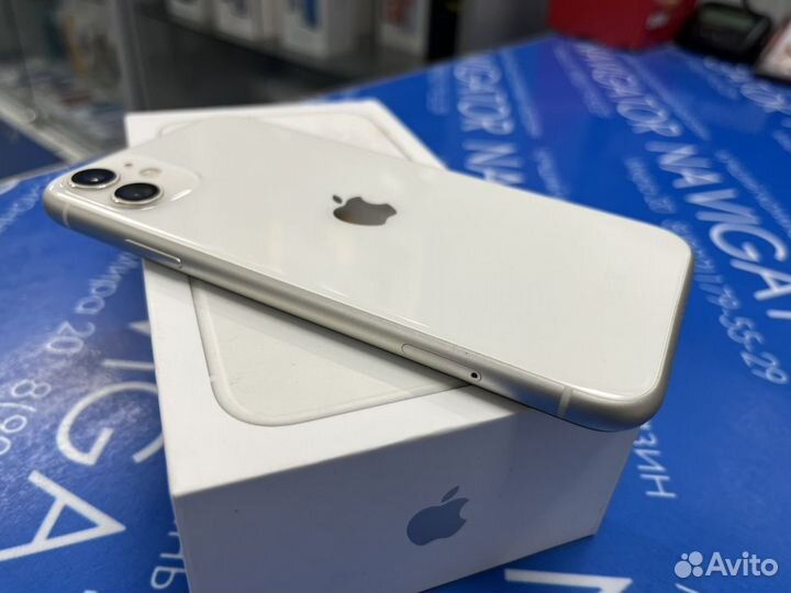 iPhone 11, 64 ГБ
