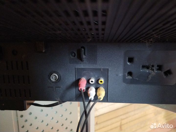 Телевизор hitachi