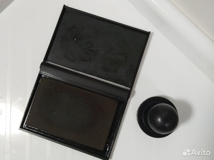 Штемпельная подушка и печать